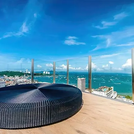Sea View With Large Balcony @ Central Pattaya Exterior photo